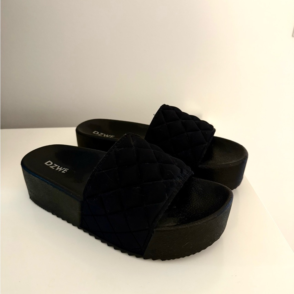 Black Quilted Women's Slide Sandals